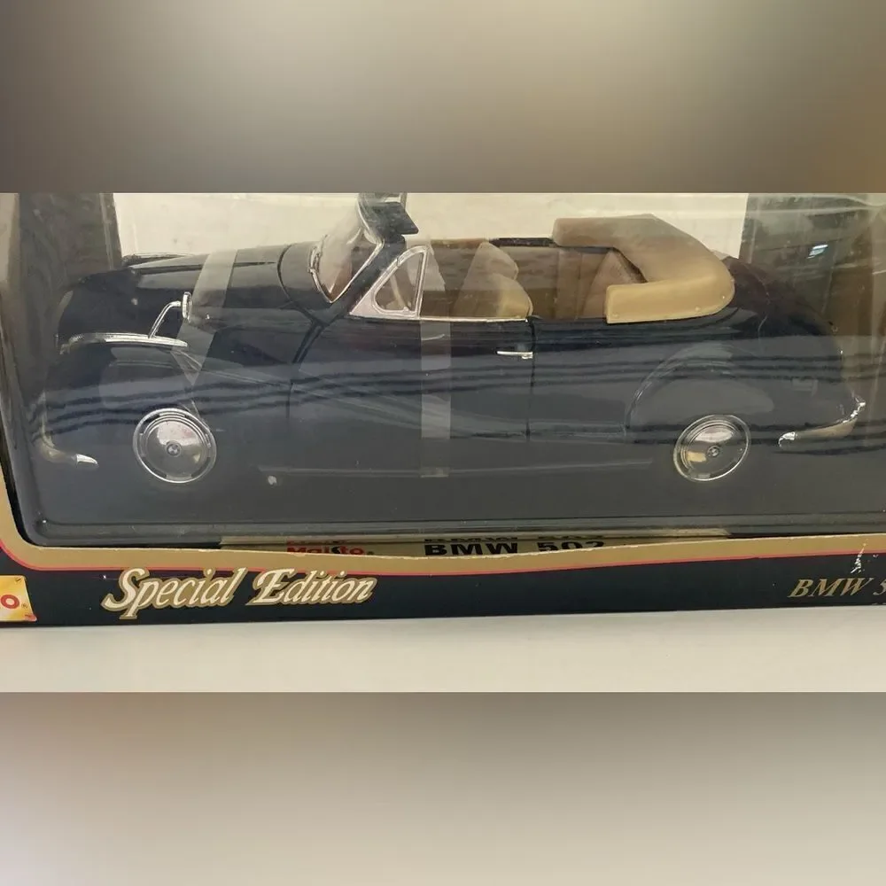 Maisto 1955 BMW 502 1:18 Diecast Car Black Convertible Collectible NIB